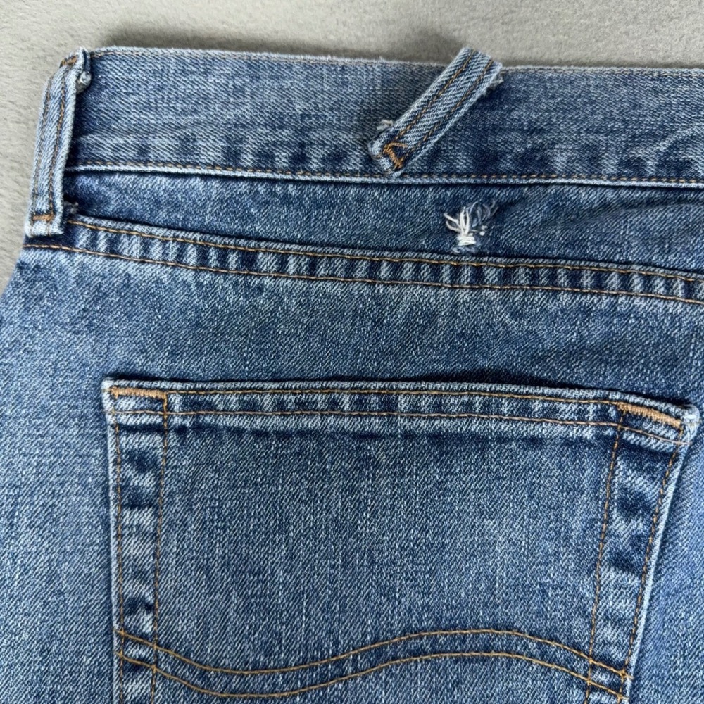Lee Jeans Mens 40x30 Regular Fit Blue Denim Straight Leg Cotton Casual Work - Picture 7 of 10